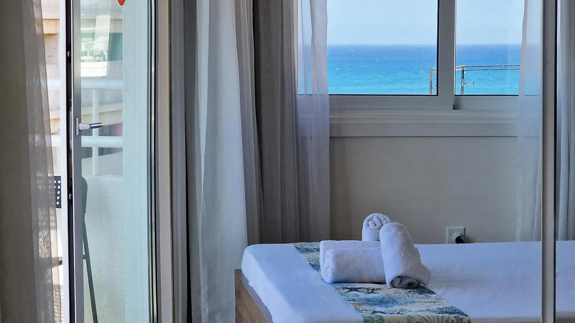 Kitieos Central Apartment With Sea View Larnaca